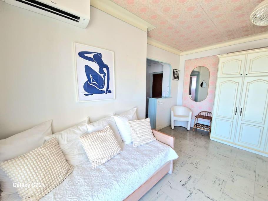 Cozy Studio, Sea View, Old Town, Near Beaches Antibes Exterior photo